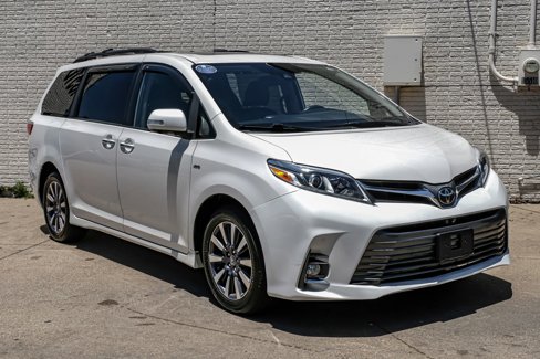 Used 2020 Toyota Sienna Limited Premium image 6