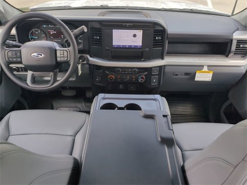 New 2026 Ford F450 2WD Crew Cab Super Duty image 14