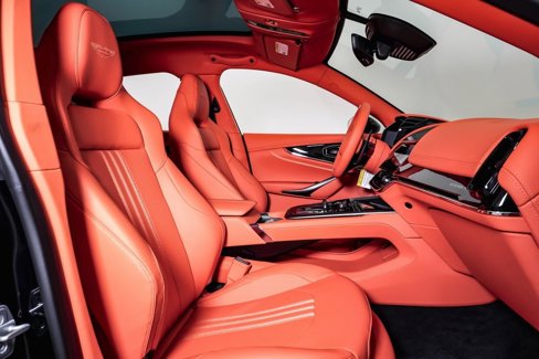 New 2025 Aston Martin DBX 707 image 14