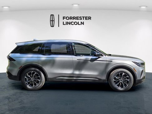 New 2025 Lincoln Nautilus Premier w/ Equipment Group 102A image 2