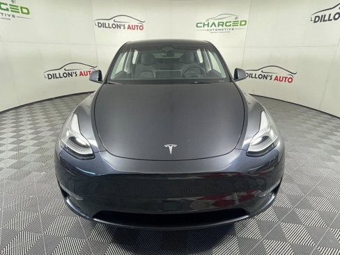 Used 2024 Tesla Model Y 2WD image 13