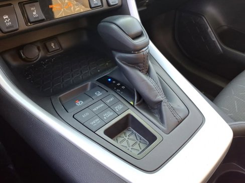Certified 2022 Toyota RAV4 XLE image 13