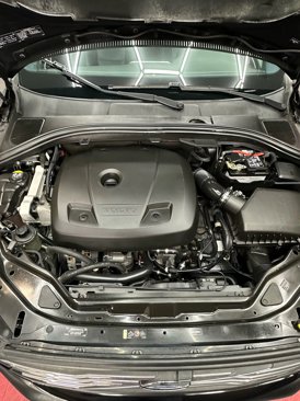 Used 2016 Volvo XC60 T5 Premier w/ Proximity Package image 39