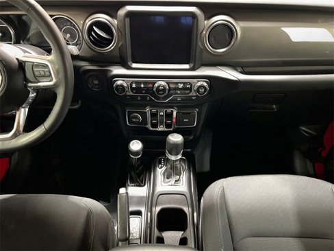 Used 2023 Jeep Wrangler Sahara w/ Cold Weather Group image 34