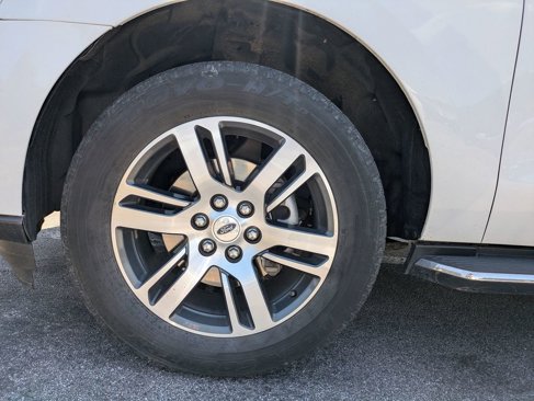 Used 2023 Ford Expedition Max Limited image 11
