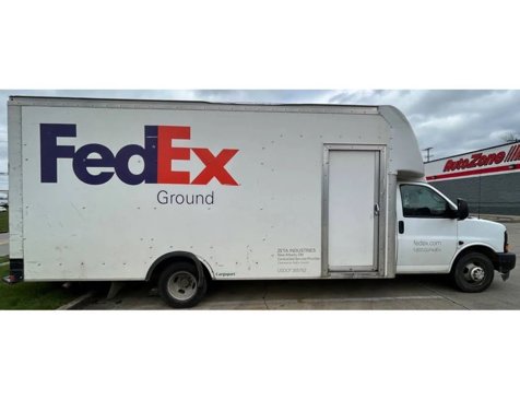 Used 2017 Chevrolet Express 3500 Extended image 6