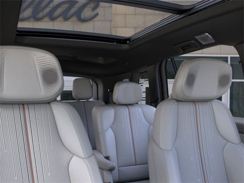 New 2026 Cadillac Vistiq Sport w/ LPO, Floor Liner Package image 24