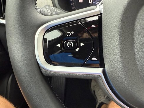 New 2026 Volvo V90 B6 Cross Country Ultra w/ Climate Package image 12
