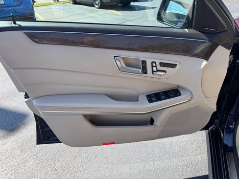Used 2014 Mercedes-Benz E 350 4MATIC Sedan w/ Premium 1 Package image 4