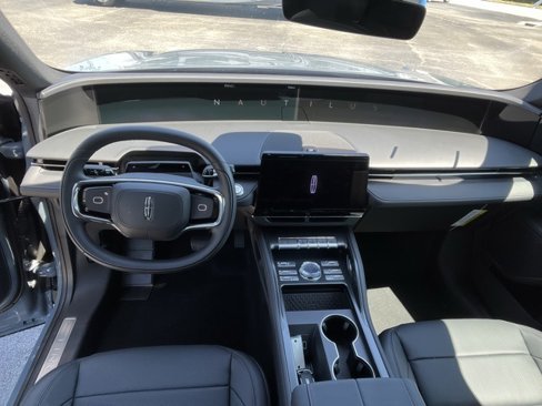New 2025 Lincoln Nautilus Premier w/ Equipment Group 102A image 8