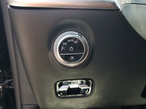 Certified 2025 Mercedes-Benz C 300 Sedan image 31