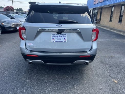 Used 2023 Ford Explorer Limited image 10