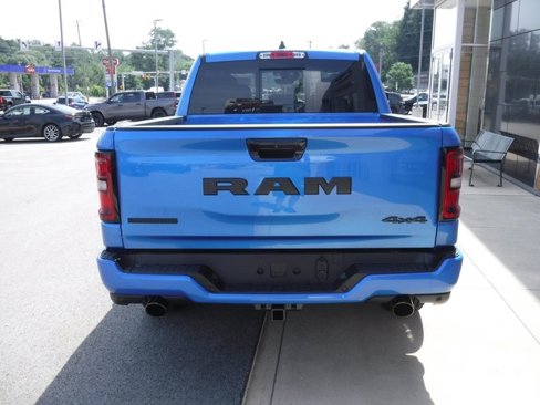 New 2026 RAM 1500 4x4 Crew Cab image 9