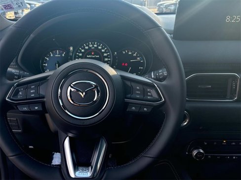 New 2025 MAZDA CX-5 Signature image 11