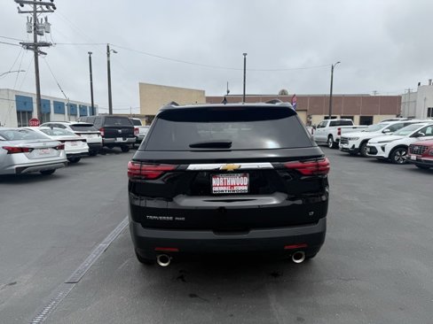 Used 2023 Chevrolet Traverse LT image 4