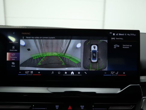 Used 2025 BMW 530i w/ Premium Package image 18