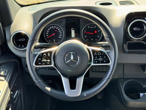 Used 2023 Mercedes-Benz Sprinter 2500 image 24