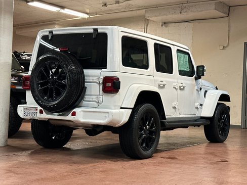 Certified 2021 Jeep Wrangler Unlimited Sahara image 5