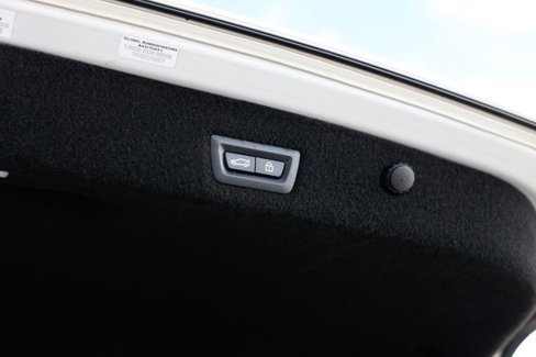 Used 2019 BMW M760i xDrive image 66