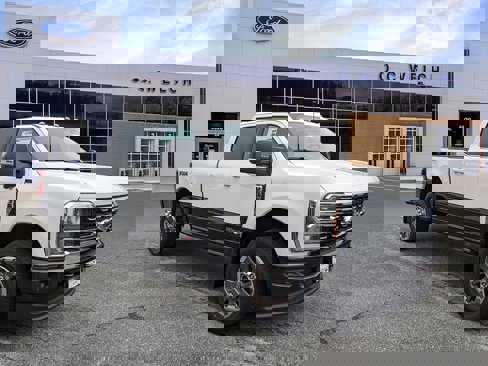 New 2025 Ford F350 King Ranch w/ FX4 Off-Road Package image 1