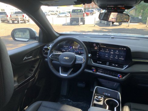 New 2026 Chevrolet Equinox LT w/ Convenience Package II image 16