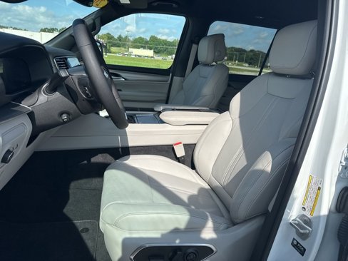 New 2025 Jeep Wagoneer 4WD image 20