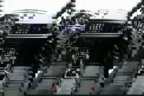 Certified 2025 Porsche Cayenne S image 13