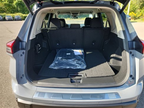 New 2026 Nissan Rogue SV image 23