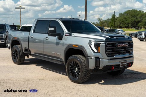 Used 2024 GMC Sierra 2500 AT4 w/ AT4 Premium Plus Package image 3