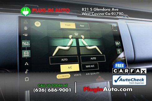 Used 2025 Land Rover Range Rover SV image 38