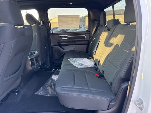 New 2026 RAM 1500 4x4 Crew Cab image 9