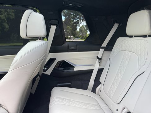 Used 2025 BMW X7 xDrive40i w/ M Sport Package image 66