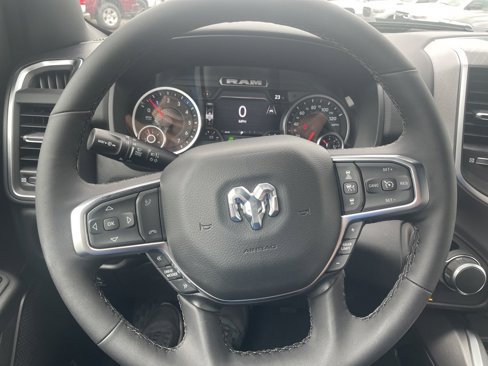 New 2026 RAM 1500 4x4 Crew Cab image 22
