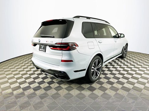 New 2026 BMW X7 M60i w/ Executive Package image 9