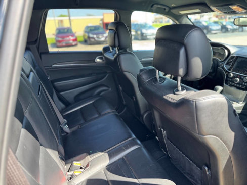 Used 2019 Jeep Grand Cherokee Limited image 15