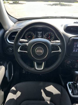 Used 2020 Jeep Renegade Latitude w/ Popular Equipment Group image 14