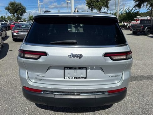 Used 2023 Jeep Grand Cherokee L Laredo image 3