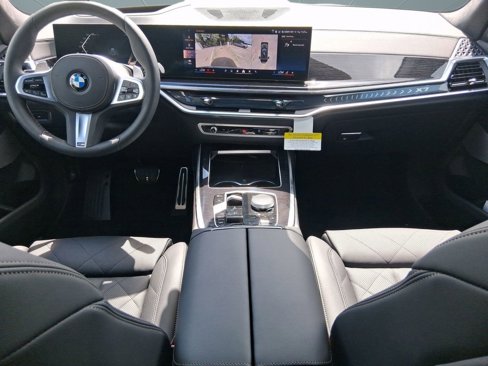New 2026 BMW X7 xDrive40i w/ M Sport Package image 15