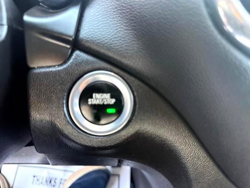 Used 2018 Chevrolet Equinox LT image 24