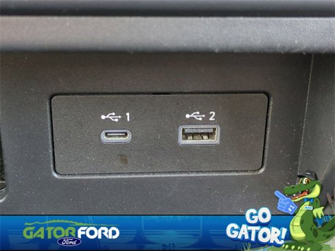 Used 2020 Nissan Titan SV w/ Accessory Utility Package image 21