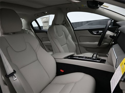 Used 2025 Volvo S60 B5 Plus w/ Climate Package image 35