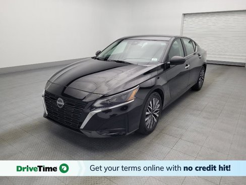 Used 2024 Nissan Altima 2.5 SV image 1