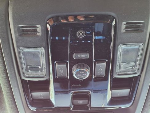 New 2026 GMC Yukon AT4 image 18