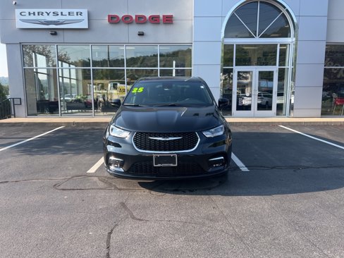 New 2025 Chrysler Pacifica Select image 8