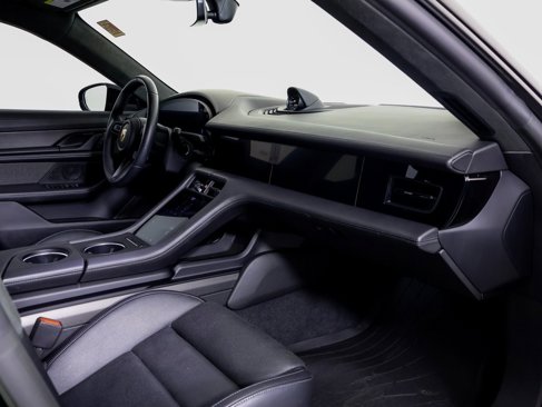 Certified 2023 Porsche Taycan GTS image 8