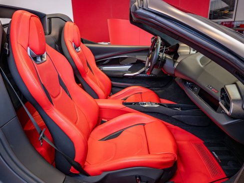 Used 2023 Ferrari 296 GTS image 18