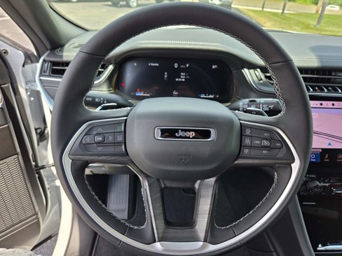 New 2025 Jeep Grand Cherokee L Limited image 20