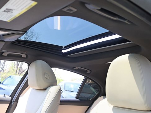 Used 2020 BMW 330i xDrive Sedan w/ Convenience Package image 32