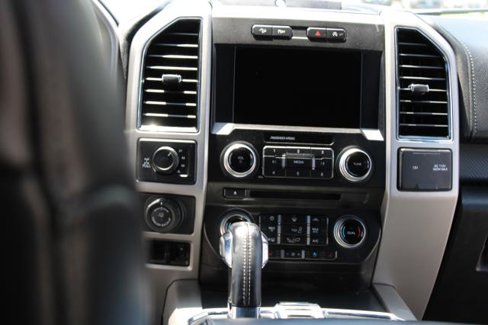 Used 2018 Ford F150 Lariat w/ Equipment Group 502A Luxury image 33