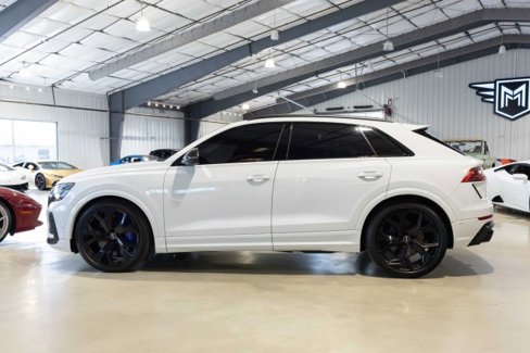 Used 2023 Audi RS Q8 w/ Black Optic Package image 8
